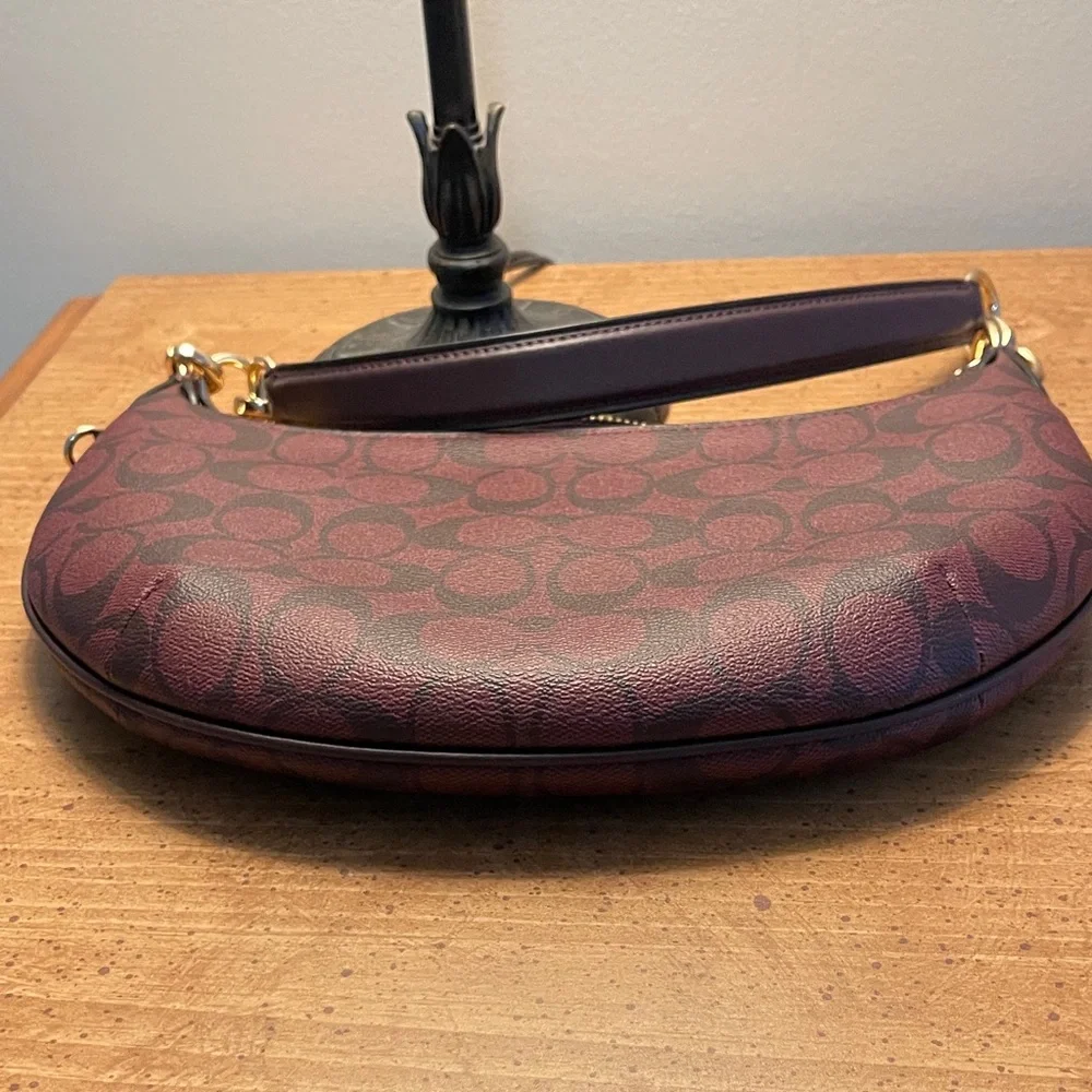 NWOT has Coach Oxblood Red Payton Hobo Signature Canvas - Picture 4 of 6
